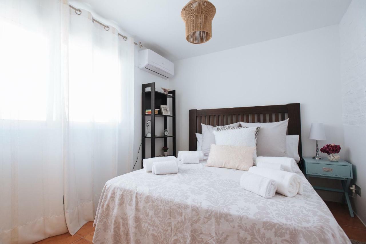 Cozy Attic With Terrace- 1Bd 1Bth- San Vicente Apartamento Sevilha Exterior foto