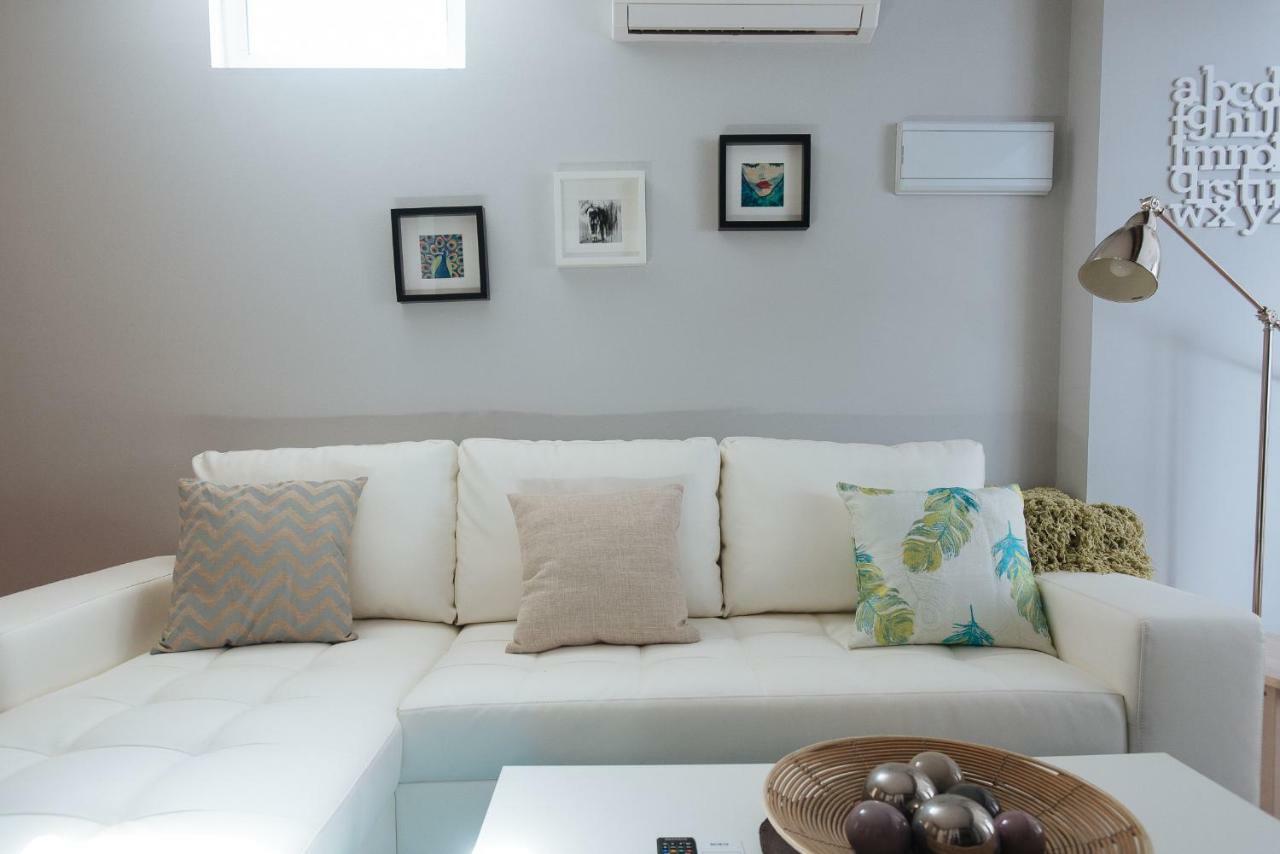 Cozy Attic With Terrace- 1Bd 1Bth- San Vicente Apartamento Sevilha Exterior foto
