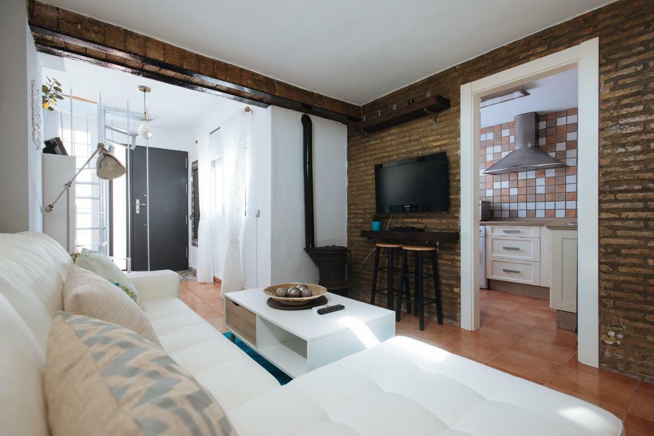 Cozy Attic With Terrace- 1Bd 1Bth- San Vicente Apartamento Sevilha Exterior foto